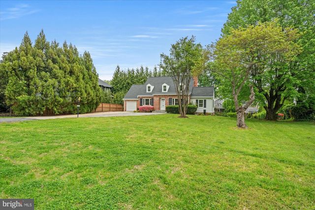 5511 BRADLEY BLVD, Bethesda, MD 20814