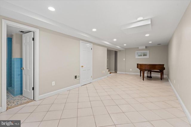 5511 BRADLEY BLVD, Bethesda, MD 20814