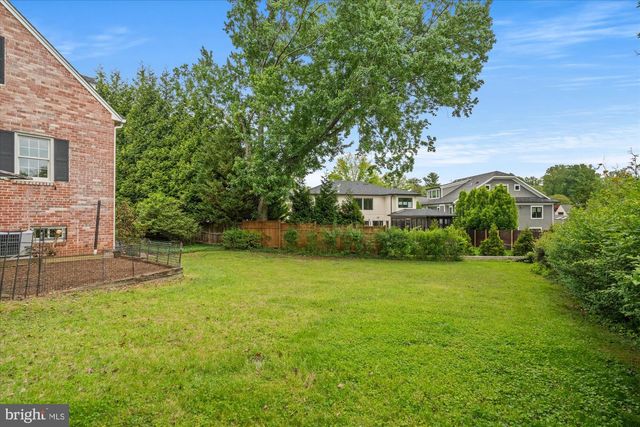 5511 BRADLEY BLVD, Bethesda, MD 20814