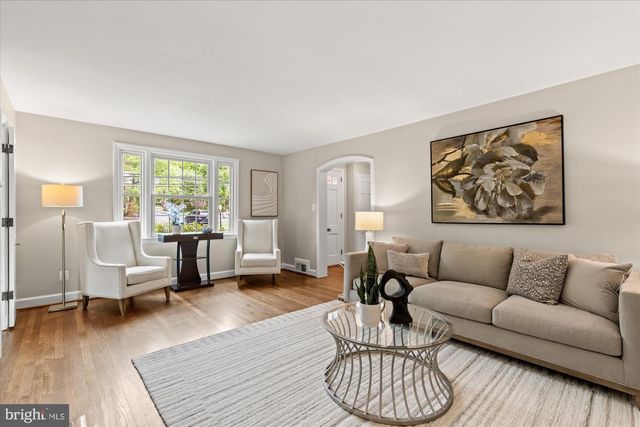 5511 BRADLEY BLVD, Bethesda, MD 20814