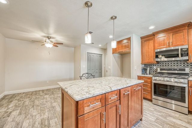 1488 Minarets Avenue, Clovis, CA 93611