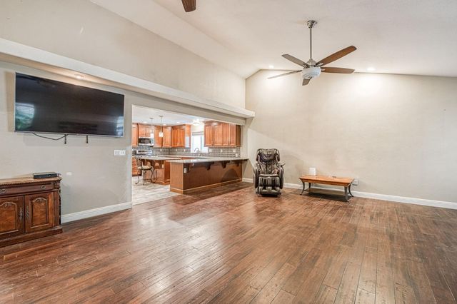 1488 Minarets Avenue, Clovis, CA 93611