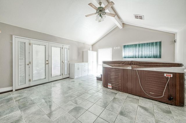 1488 Minarets Avenue, Clovis, CA 93611