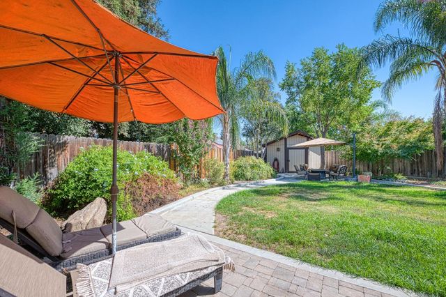 1488 Minarets Avenue, Clovis, CA 93611
