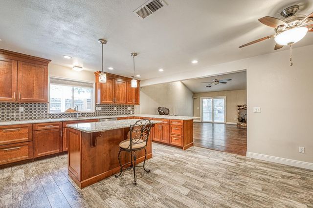 1488 Minarets Avenue, Clovis, CA 93611