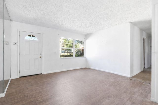 808 OAKMONT COURT, Deland, FL 32720