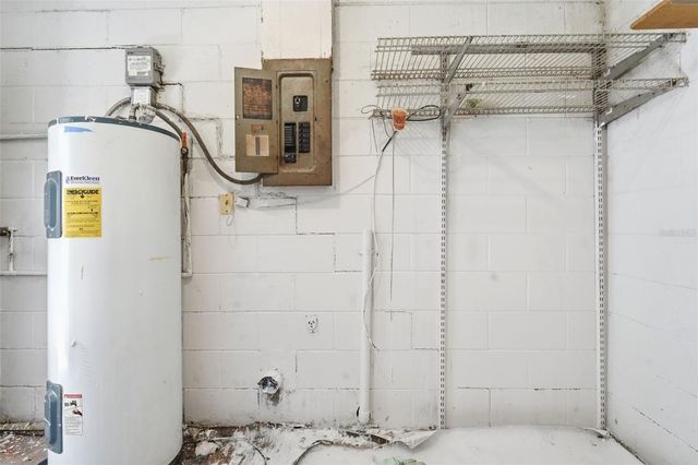 808 OAKMONT COURT, Deland, FL 32720