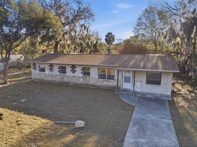 808 OAKMONT COURT, Deland, FL 32720