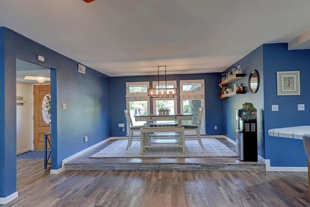 8242 Treecrest Ave, Fair Oaks, CA 95628