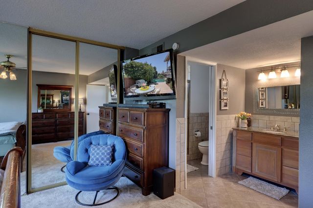 8242 Treecrest Ave, Fair Oaks, CA 95628