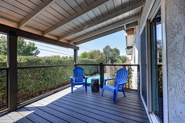 8242 Treecrest Ave, Fair Oaks, CA 95628