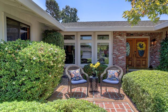 8242 Treecrest Ave, Fair Oaks, CA 95628