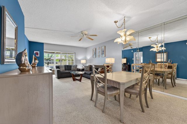 7680 NW 1st Street 201, Margate, FL 33063