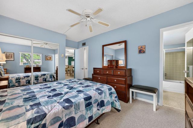 7680 NW 1st Street 201, Margate, FL 33063