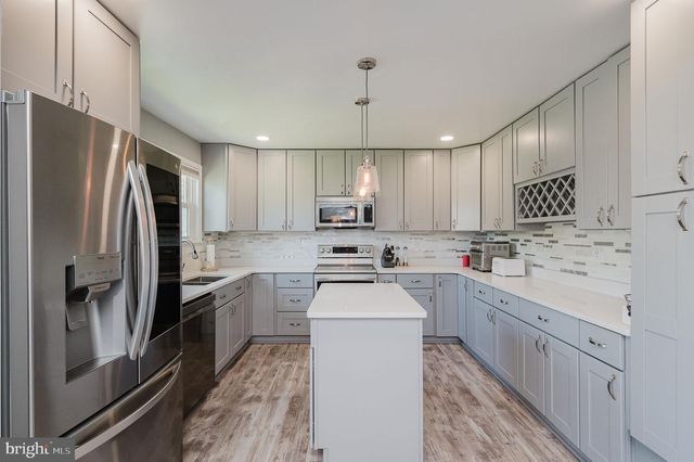 2222 MONOCACY, Essex, MD 21221