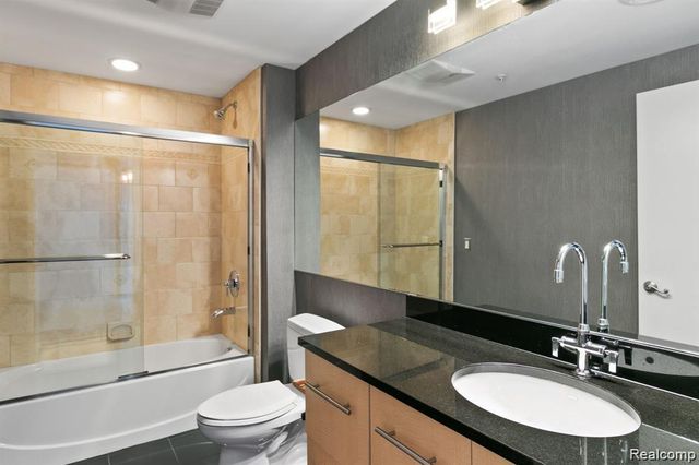 111 N Main Street 204, Royal Oak, MI 48067