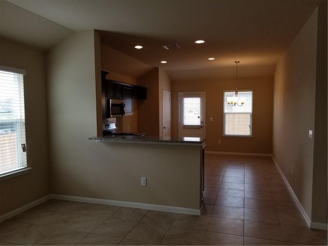 10300 Hatton LN, Austin, TX 78754