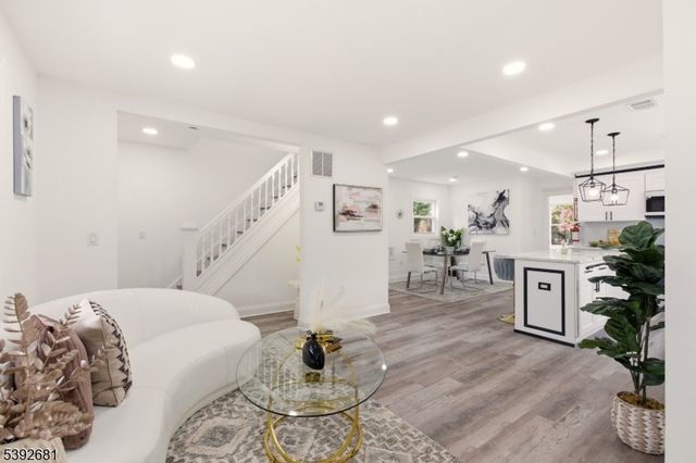 351 Terrill Rd, Fanwood Boro, NJ 07023