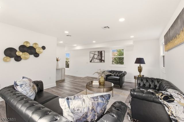 351 Terrill Rd, Fanwood Boro, NJ 07023