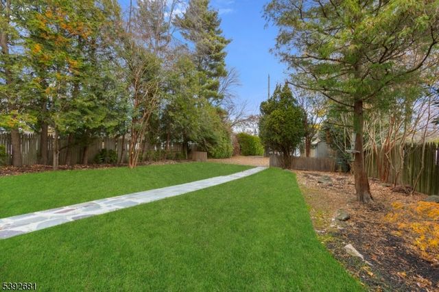 351 Terrill Rd, Fanwood Boro, NJ 07023