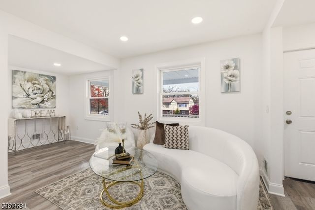 351 Terrill Rd, Fanwood Boro, NJ 07023