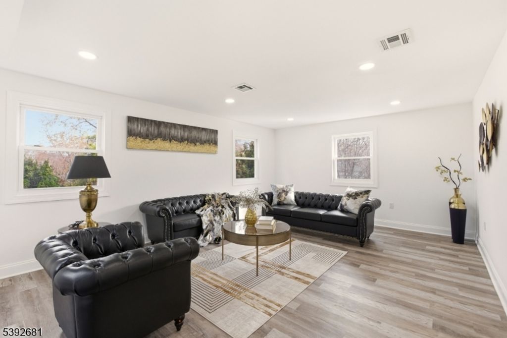 351 Terrill Rd, Fanwood Boro, NJ 07023