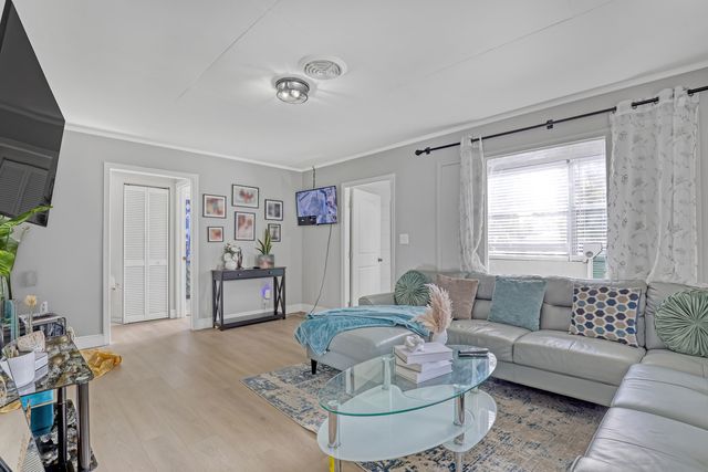 731 50th Street, West Palm Beach, FL 33407