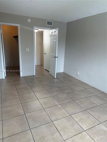 6841 Pembroke Rd 1-5, Pembroke Pines, FL 33023
