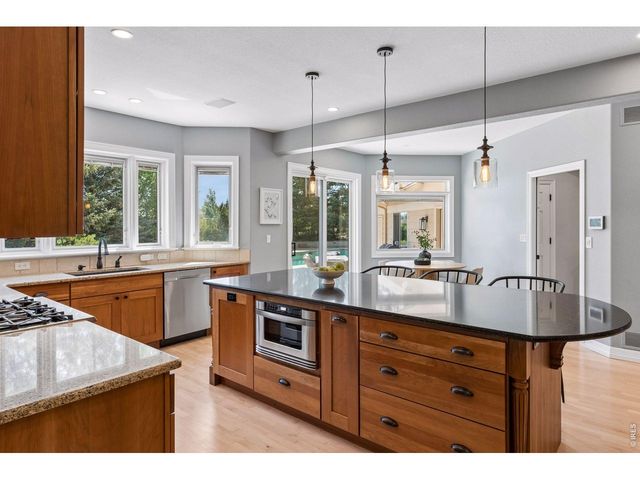 7273 Spring Creek Cir, Niwot, CO 80503