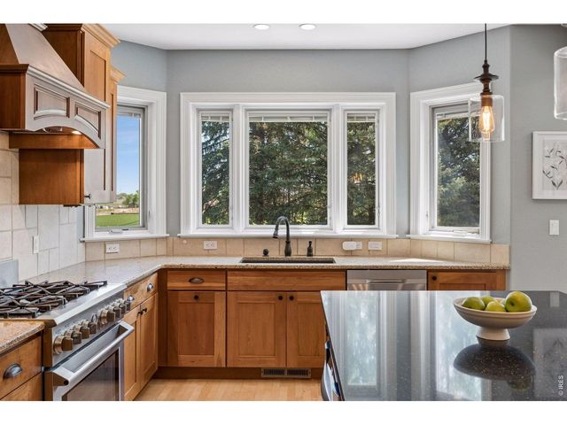 7273 Spring Creek Cir, Niwot, CO 80503