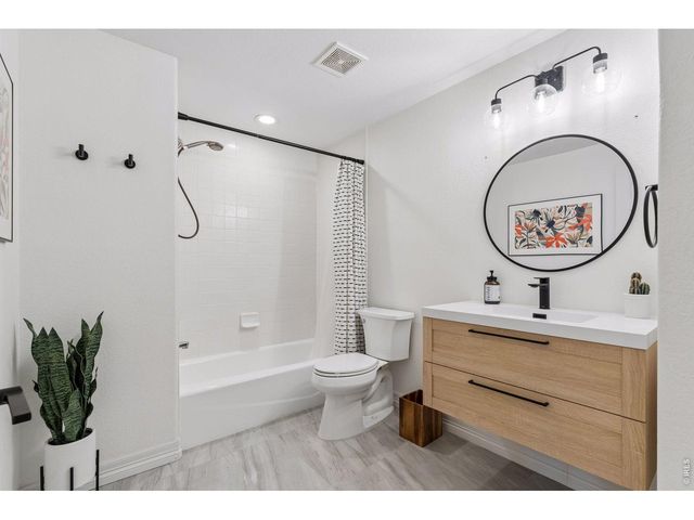 7273 Spring Creek Cir, Niwot, CO 80503