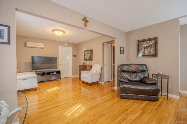 29 Tina Lane, Hopewell Junction, NY 12533