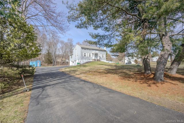 29 Tina Lane, Hopewell Junction, NY 12533