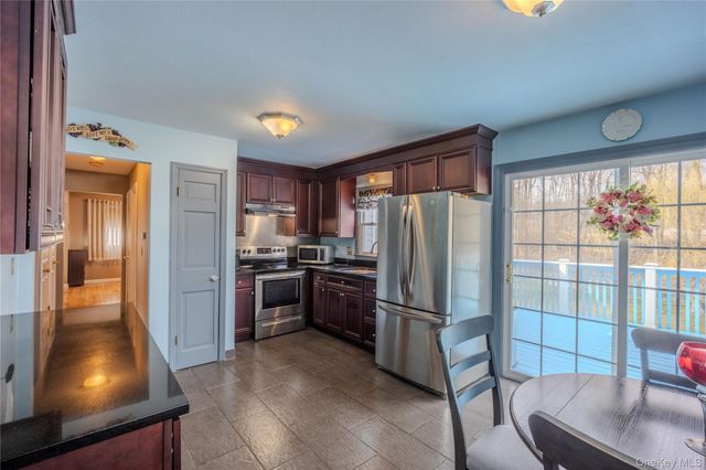 29 Tina Lane, Hopewell Junction, NY 12533