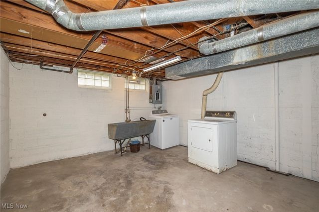 10941 Gabriella Drive, Parma, OH 44130