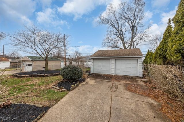 10941 Gabriella Drive, Parma, OH 44130