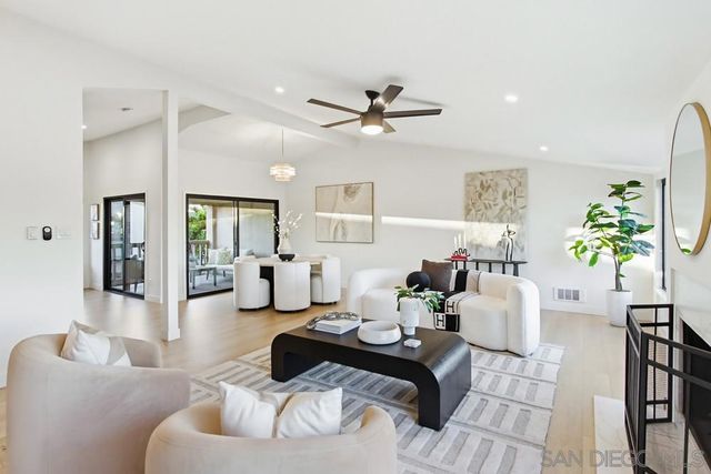 585 S Sierra Ave 27, Solana Beach, CA 92075