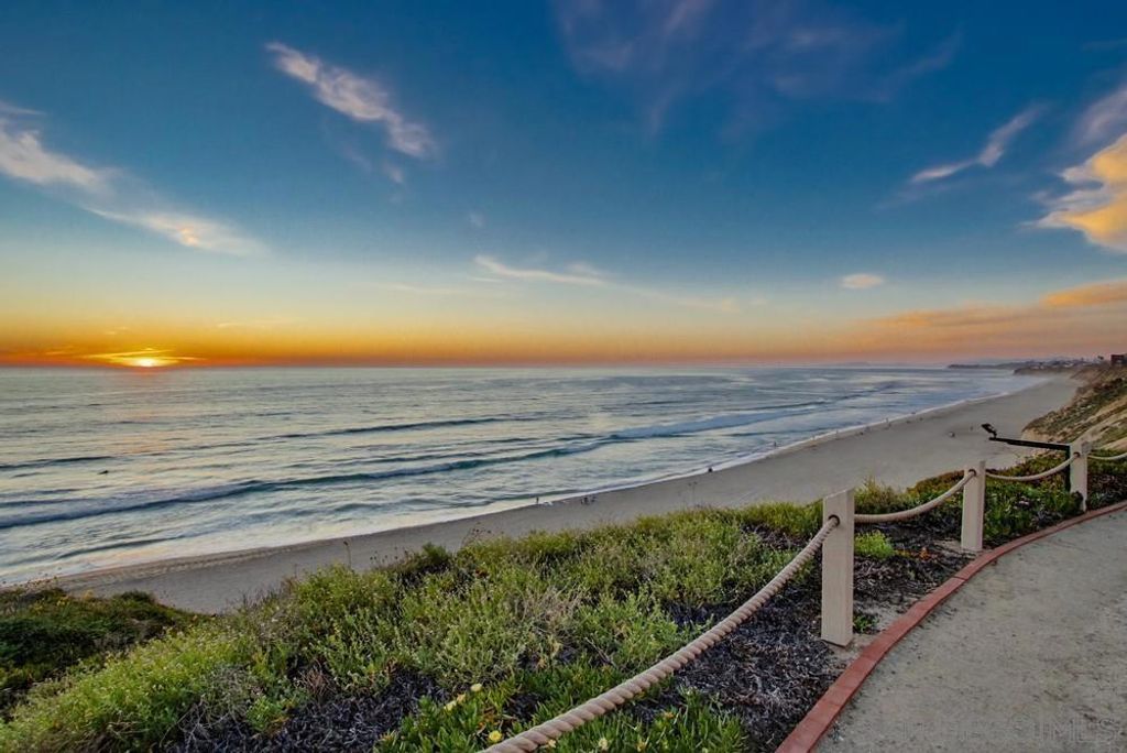 585 S Sierra Ave 27, Solana Beach, CA 92075
