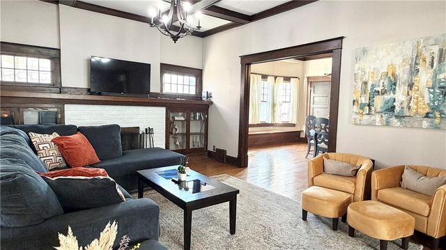 2238 N 22nd Street, St Joseph, MO 64505