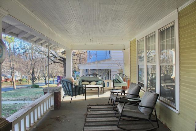 2238 N 22nd Street, St Joseph, MO 64505