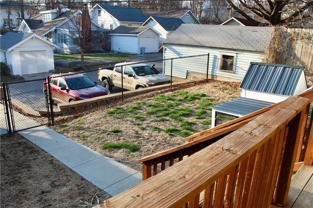 2238 N 22nd Street, St Joseph, MO 64505