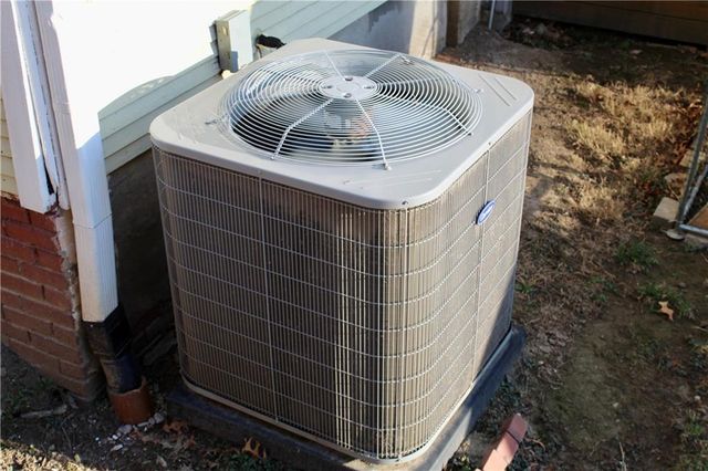 2238 N 22nd Street, St Joseph, MO 64505