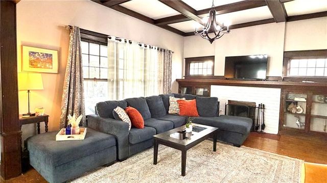 2238 N 22nd Street, St Joseph, MO 64505