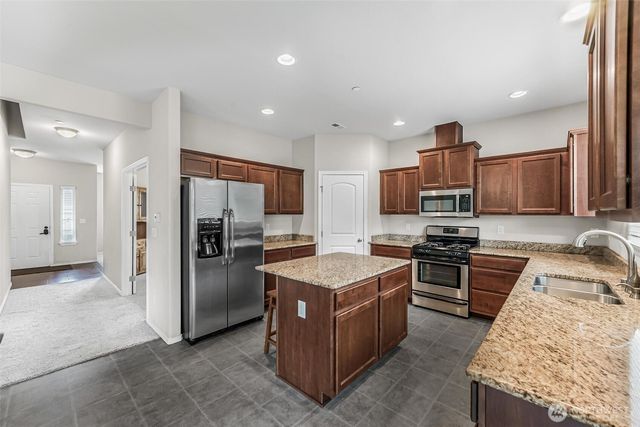 10076 185th Avenue E, Bonney Lake, WA 98391