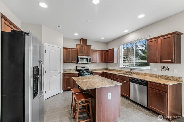 10076 185th Avenue E, Bonney Lake, WA 98391