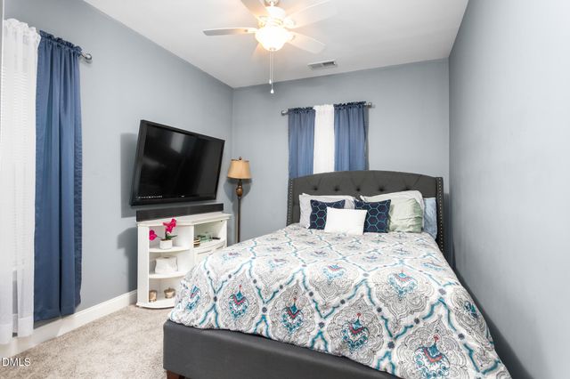 997 Sweet Gum Way, Mebane, NC 27302