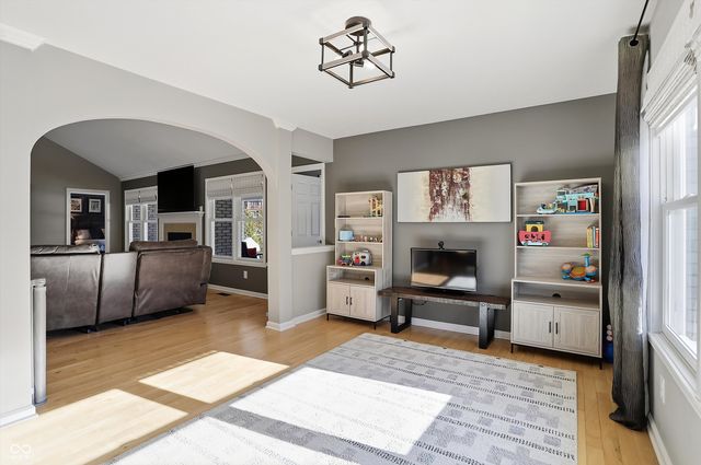 2867 Bloomsbury S, Greenwood, IN 46143