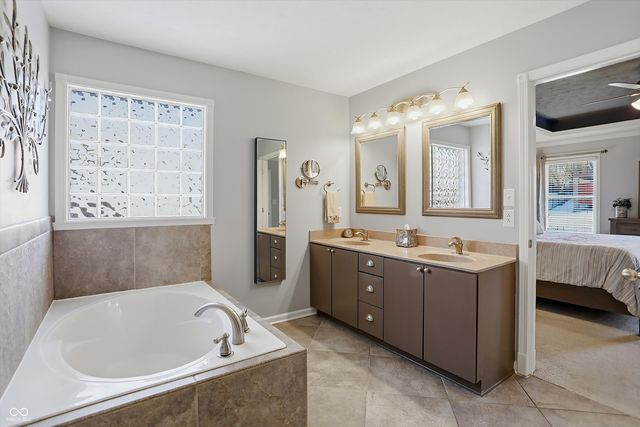 2867 Bloomsbury S, Greenwood, IN 46143