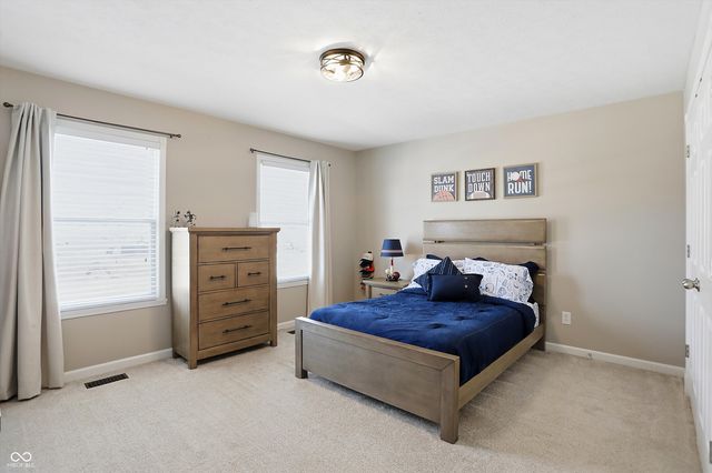 2867 Bloomsbury S, Greenwood, IN 46143