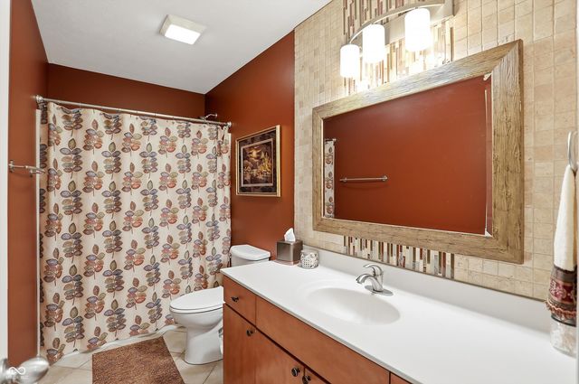 2867 Bloomsbury S, Greenwood, IN 46143